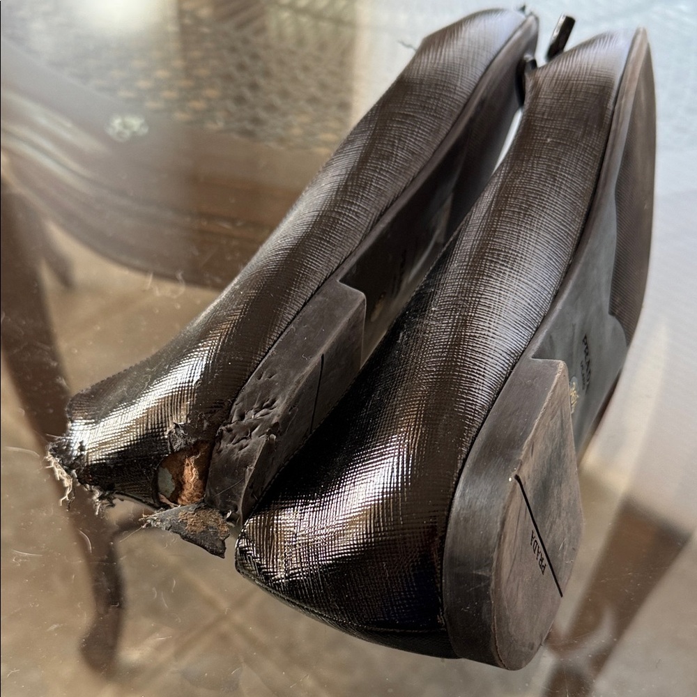 One Good and one Damaged Prada Black Pointed Leather Ballet Flat with Bow Accent - Picture 5 of 5